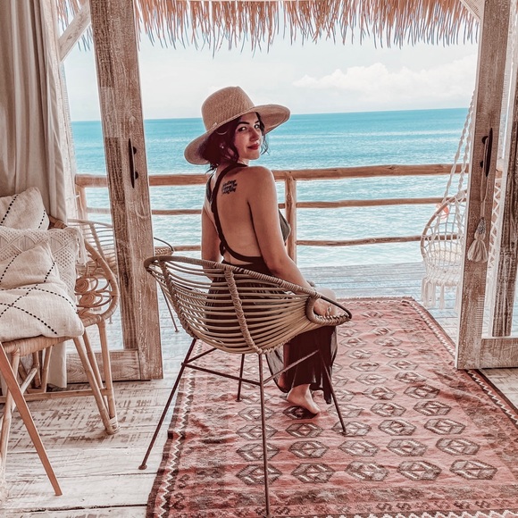 Meet your Posher, Annette - Picture 2 of 2